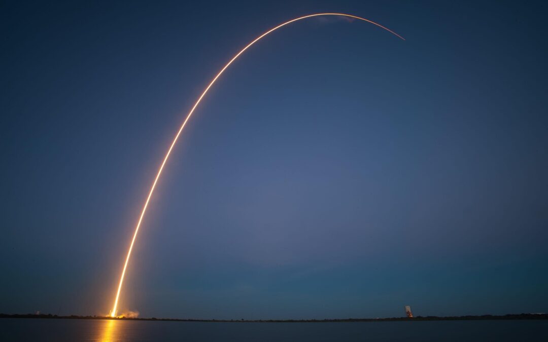 Optimisation des trajectoires dynamiques pour assurer leur robustesse face aux perturbations à l’aide de projections polytopiques